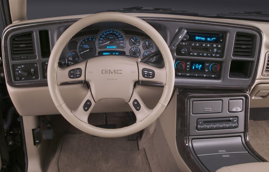  GMC Sierra 2003 года  (фото 4 из 31)
